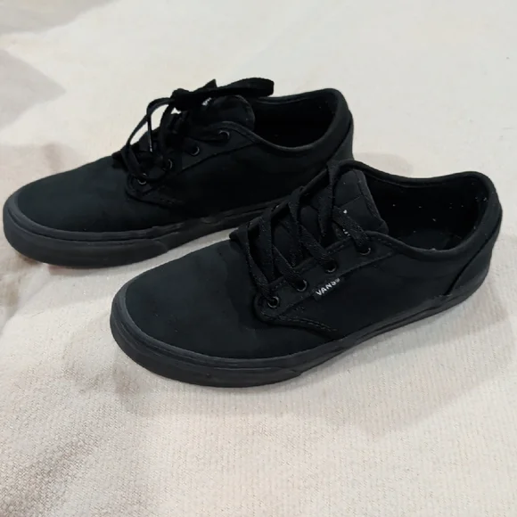 VANS•Youth Authentic Sneakers - Picture 3 of 9